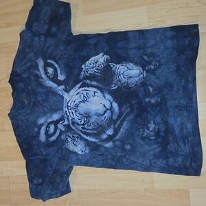 The Mountain Thoughtful White Tiger White Tigers of Bengal Tie-dye t-shirt Large